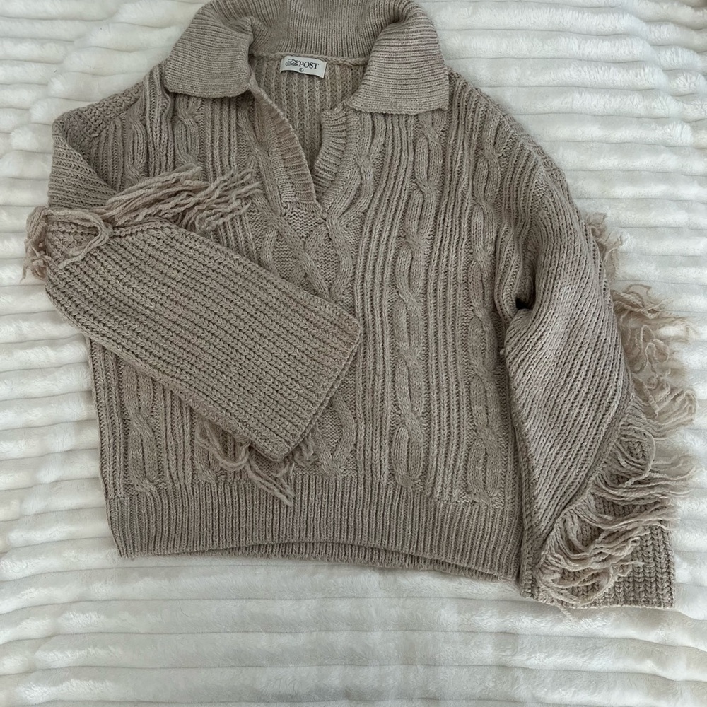 Cozy V-Neck Cable Knit Sweater in Taupe